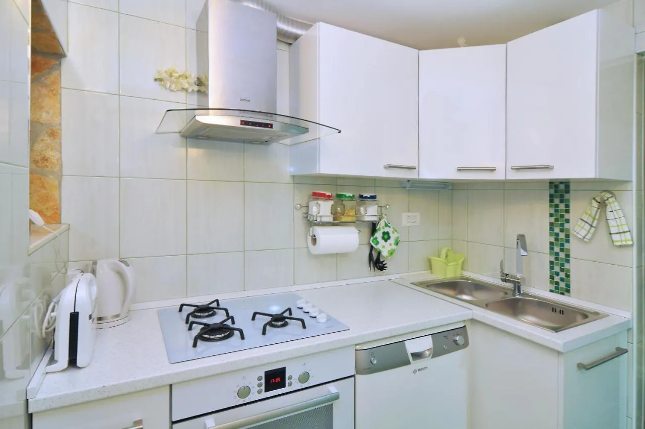 Spacious Modern Apt With Big Patio And Sea View Slatine 0*,
