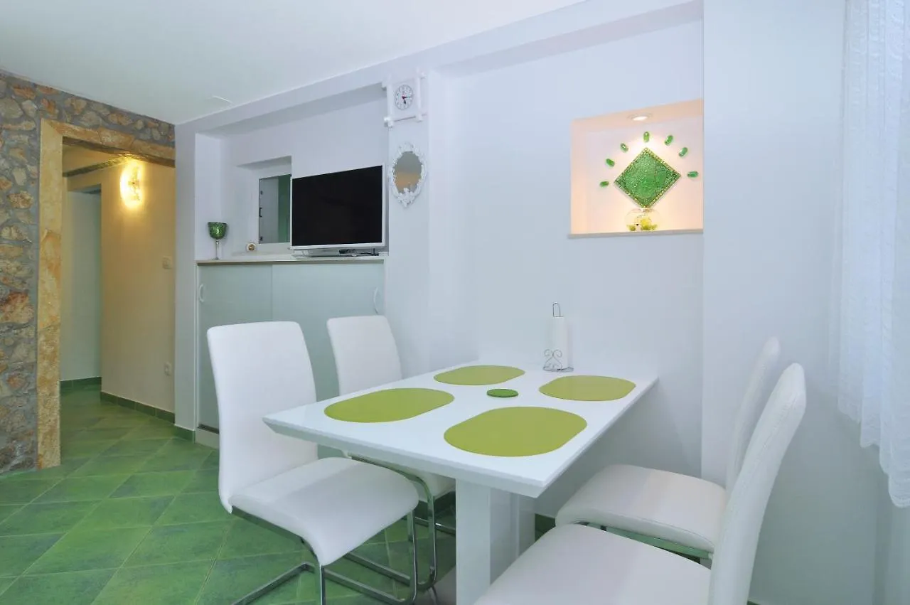 Spacious Modern Apt With Big Patio And Sea View Slatine Apartment