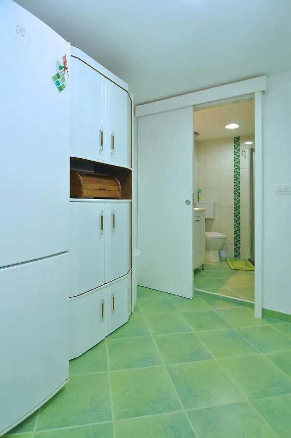 Spacious Modern Apt With Big Patio And Sea View Slatine
